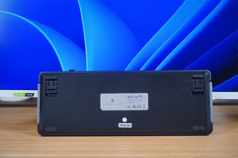 Gasket结构、三模RGB、外加“轻奢”小屏幕，御斧L98值得拥有！