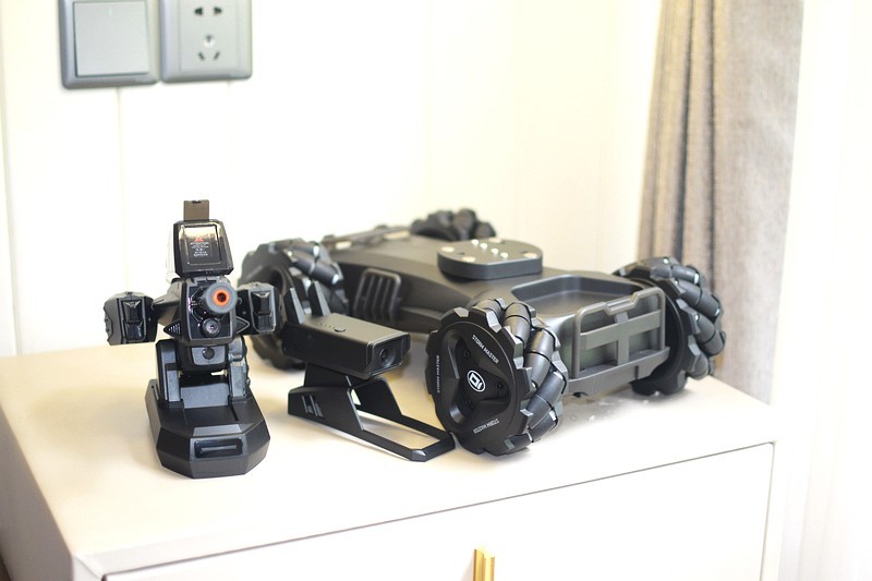 谁没有自己的机甲梦 致敬新童年 爆风主义X2摄像款智能互动机器人