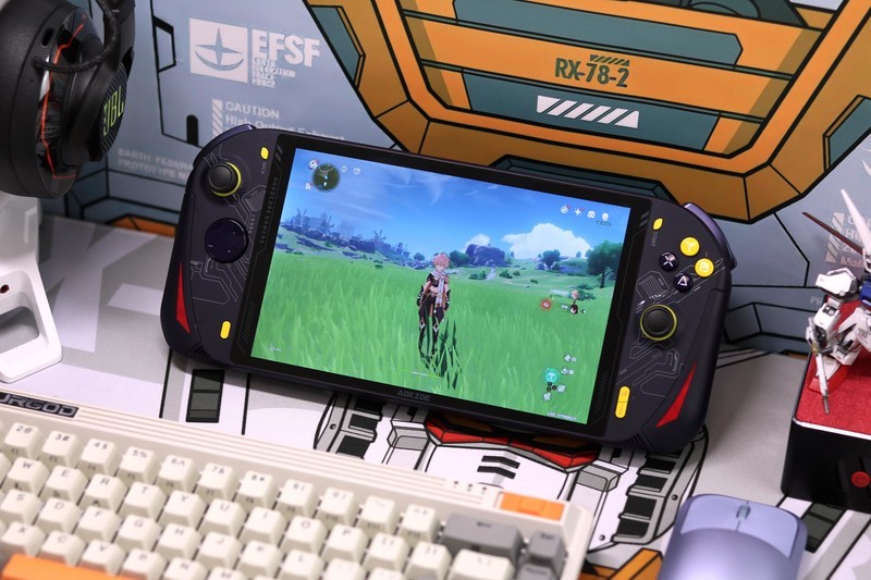 AOKZOE游戏掌机开箱，8英寸1200P屏幕，搭载AMD锐龙7 6800U处理器