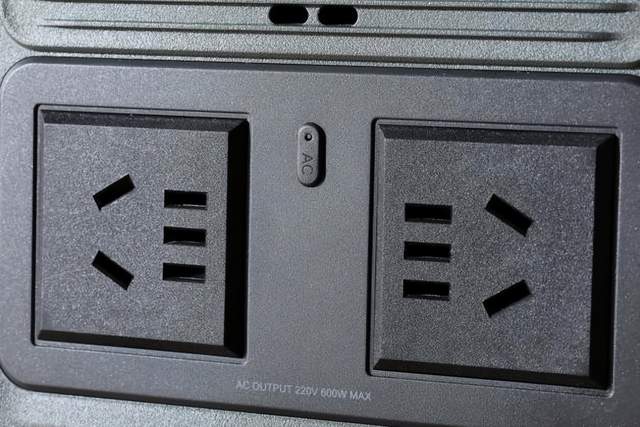 1.5小时充满电，绿联星辰户外电源GS600评测，实现露营用电自由