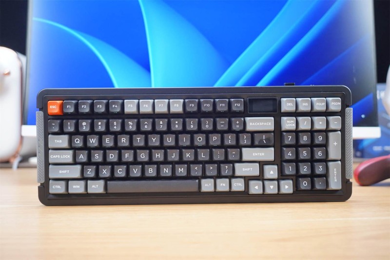 Gasket结构、三模RGB、外加“轻奢”小屏幕，御斧L98值得拥有！