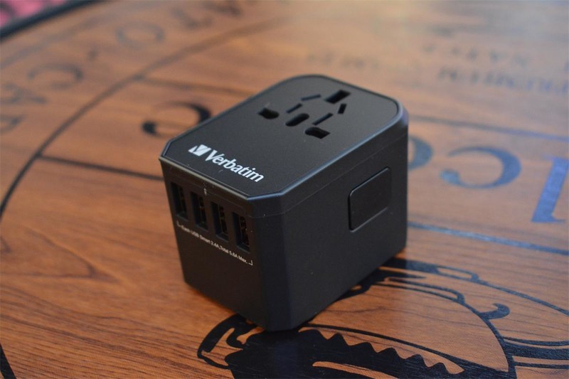 百国通用，威宝氮化镓转换器测评，你的旅行好助手