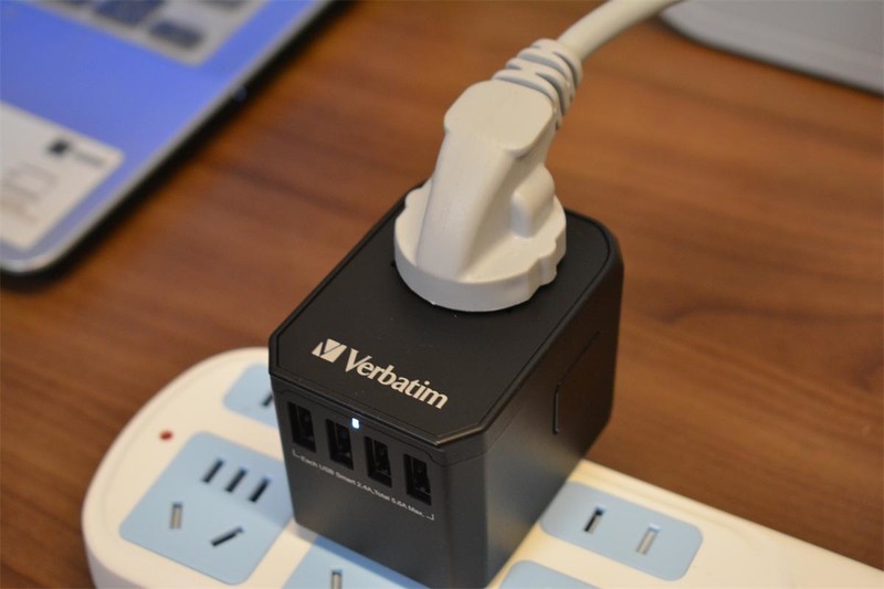 百国通用，威宝氮化镓转换器测评，你的旅行好助手