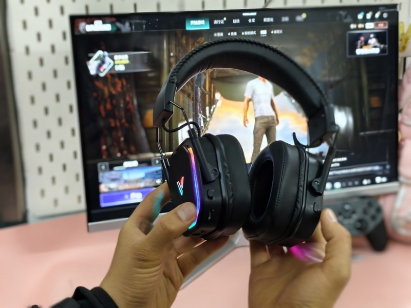 电竞女孩必看！雷柏VH850双音腔音质凭实力圈粉