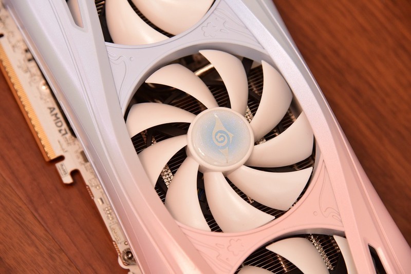 不服来战，2K王者！中端显卡狙击手，AMD RX 9070 GRE首发测试！