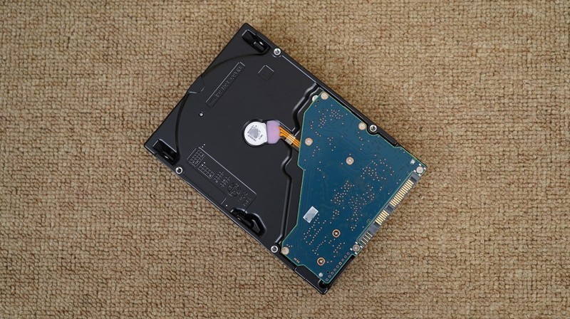 新一代GRE有多能打？AMD RX 9070 GRE首发评测&装机分享