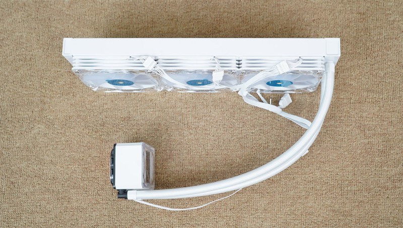 新一代GRE有多能打？AMD RX 9070 GRE首发评测&装机分享