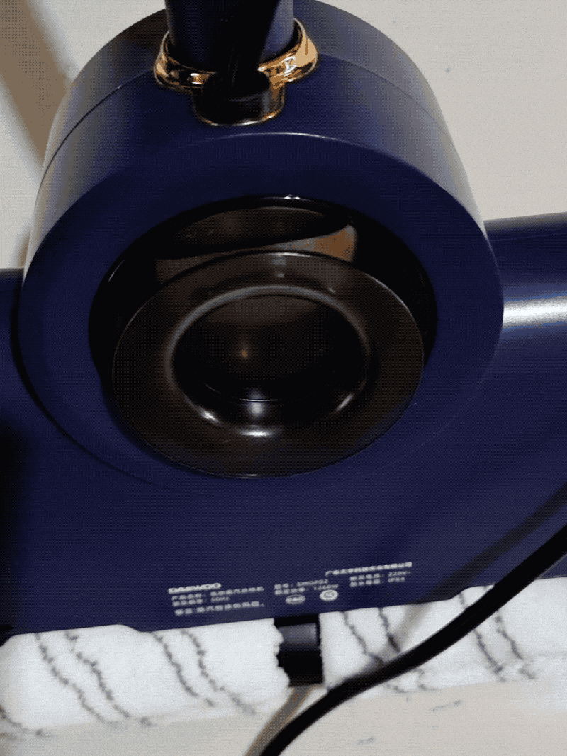 家居好帮手，大宇自清洁高温蒸汽拖把