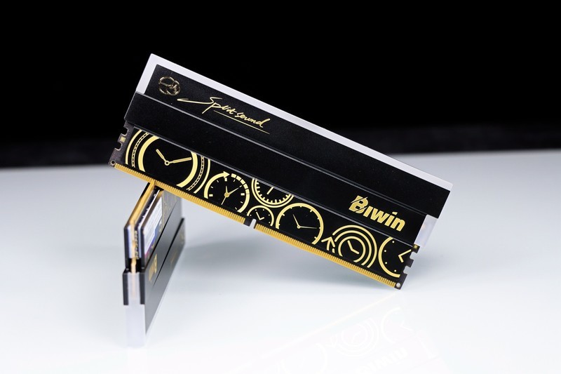 AMD 锐龙 9000 的最佳拍档！佰维 DW100 OC LAB 联名款 DDR5