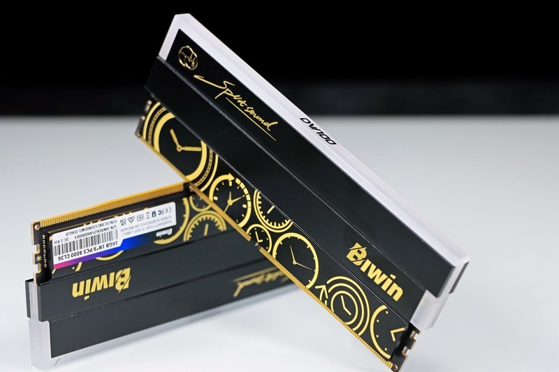 AMD 锐龙 9000 的最佳拍档！佰维 DW100 OC LAB 联名款 DDR5