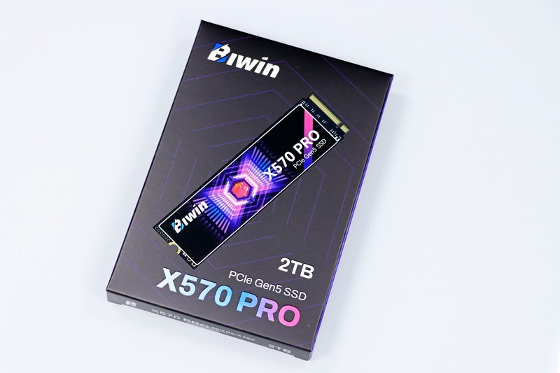 AMD 锐龙 9000 的最佳拍档！佰维 DW100 OC LAB 联名款 DDR5