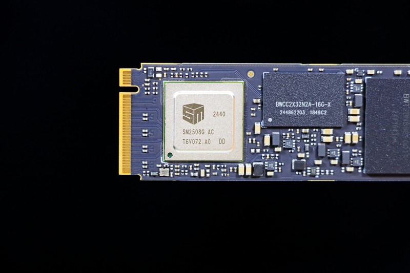 AMD 锐龙 9000 的最佳拍档！佰维 DW100 OC LAB 联名款 DDR5