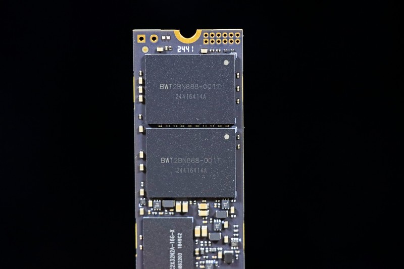 AMD 锐龙 9000 的最佳拍档！佰维 DW100 OC LAB 联名款 DDR5