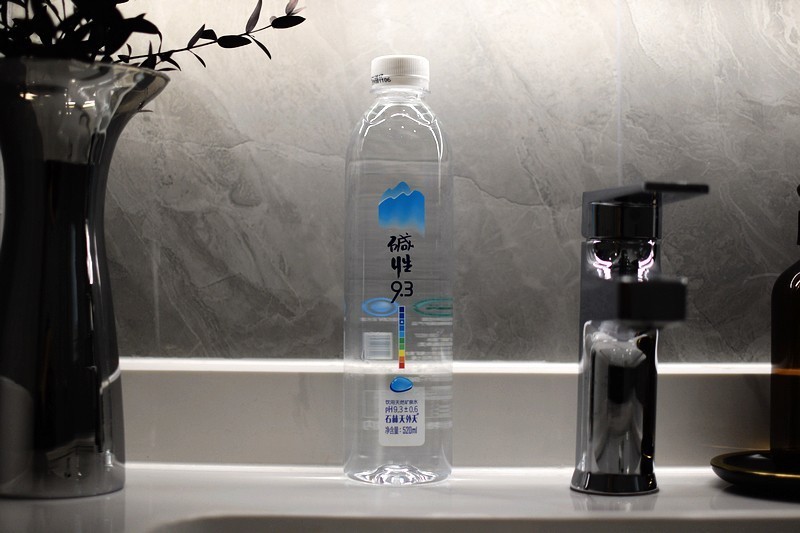 防止骨质疏松 天外天天然弱碱性矿泉水