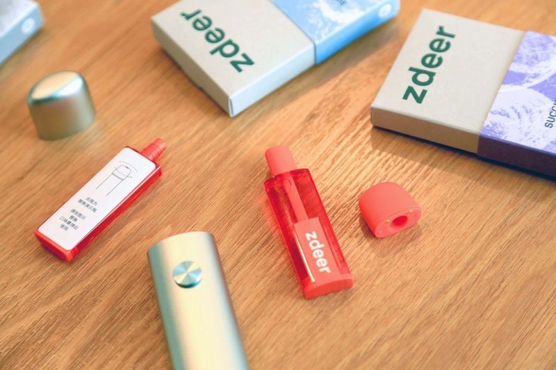 年底烟酒应酬多？你需要左点智能口腔喷雾