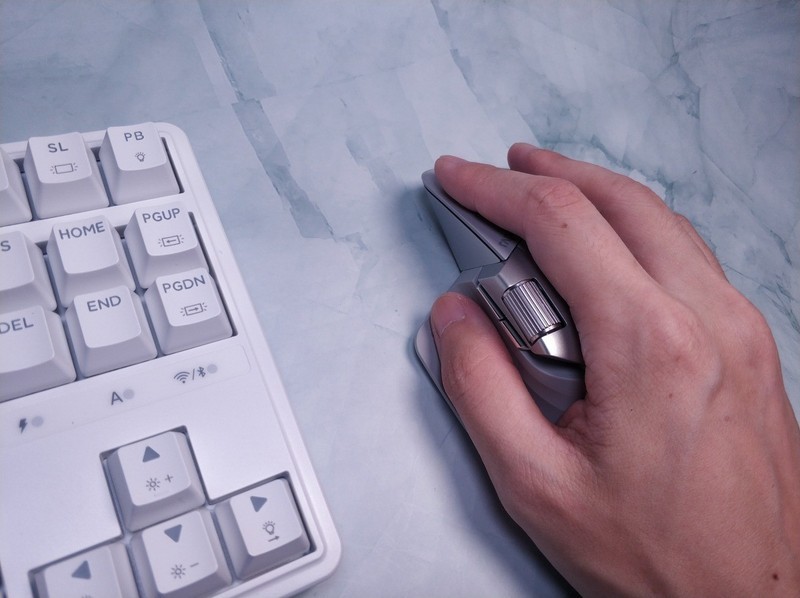 轻松跨屏传输，工作效率更高：雷柏MT760系列多模无线鼠标