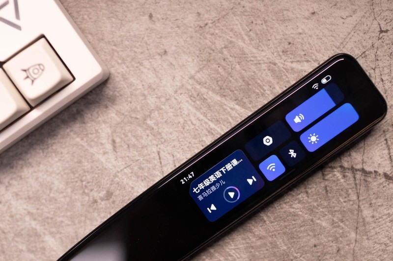 让宝宝爱不释手的专业级学习工具，网易有道词典笔X5