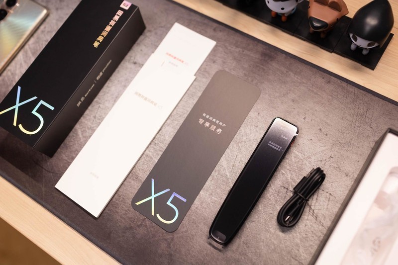 让宝宝爱不释手的专业级学习工具，网易有道词典笔X5