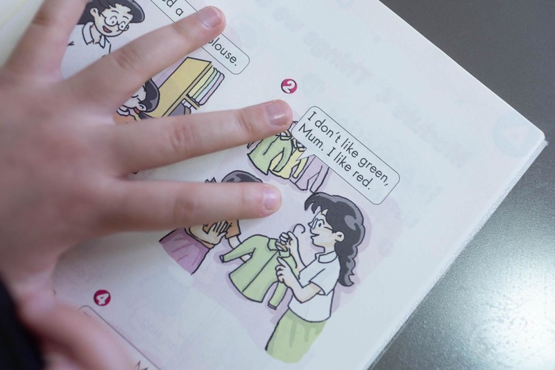 让宝宝爱不释手的专业级学习工具，网易有道词典笔X5