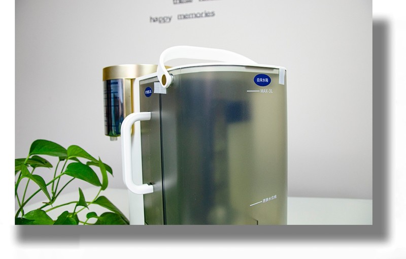 可将12000瓶矿泉水带回家的家里泉矿泉机，让饮用矿泉水不受约束