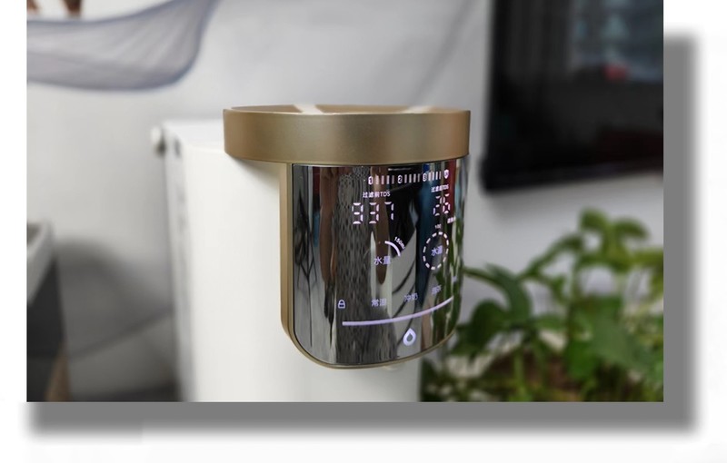 可将12000瓶矿泉水带回家的家里泉矿泉机，让饮用矿泉水不受约束