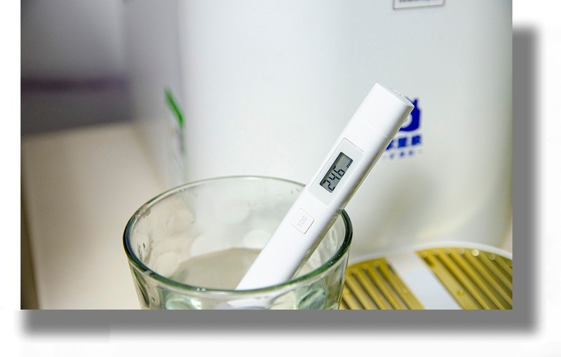 可将12000瓶矿泉水带回家的家里泉矿泉机，让饮用矿泉水不受约束