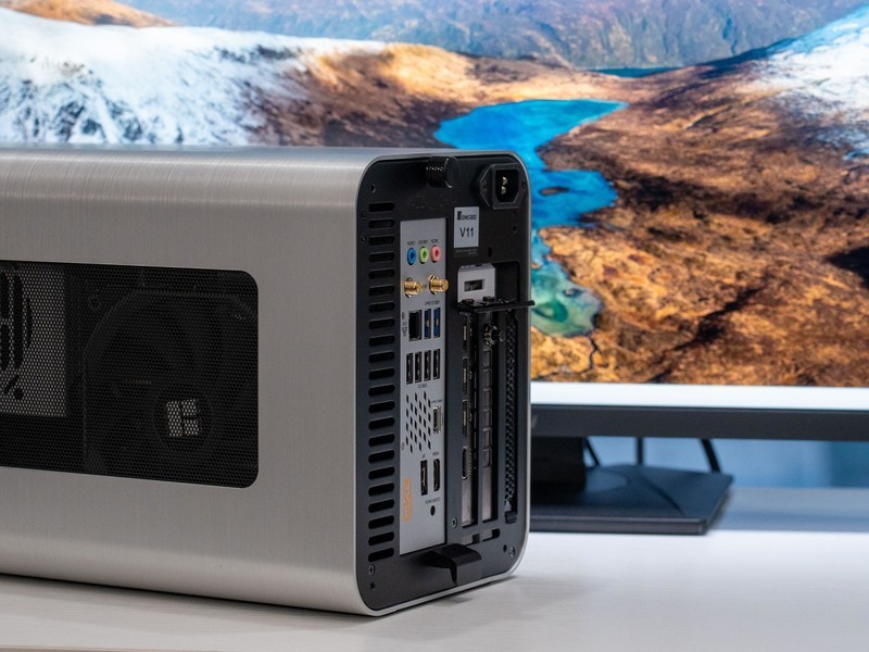 新晋千元小钢炮，七彩虹CVN B760I 登陆舰D5 主板测评