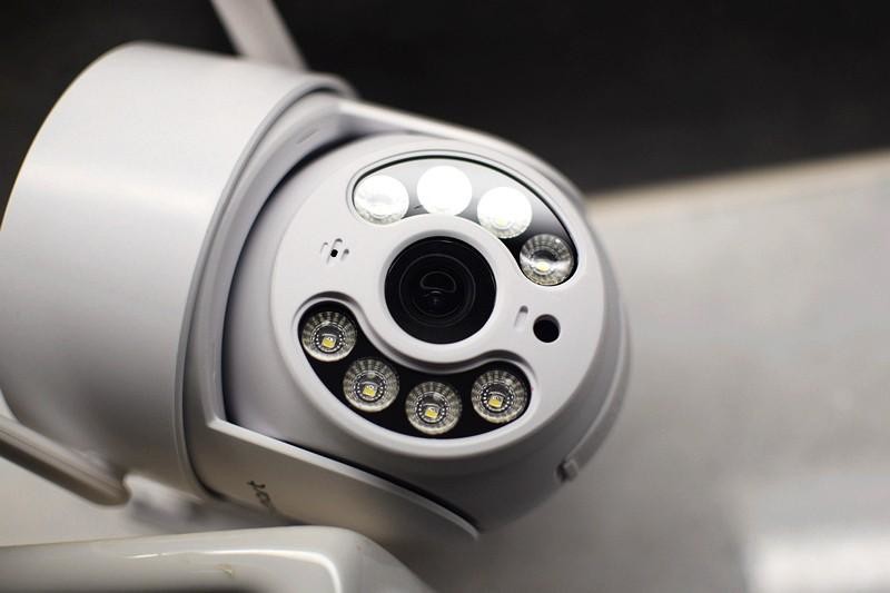 监控界的黑科技，叮零户外云台摄像机4G版，让监控“飞”起来