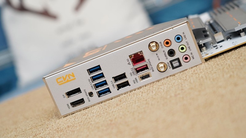 全电竞配置助力9950X3D飞，七彩虹 CVN X870 方舟体验分享