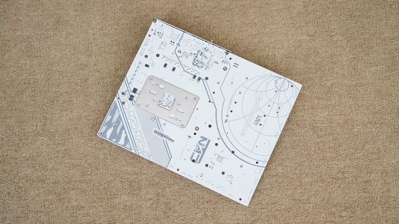 全电竞配置助力9950X3D飞，七彩虹 CVN X870 方舟体验分享