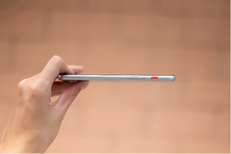 小米6亮银探索版的弟弟？还限量1000台？墨案迷你阅Pro体验如何