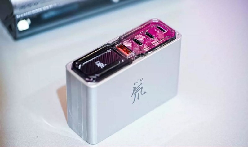 科技与游戏的完美融合：红魔电竞新品亮点体验速览