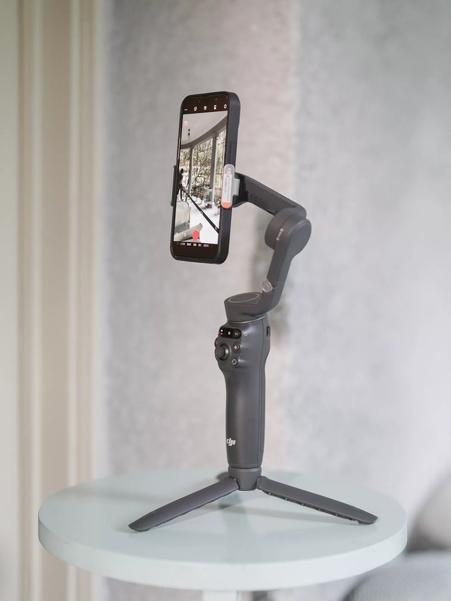 手机稳定器巅峰之作，大疆Osmo Mobile 6到底有哪些升级？