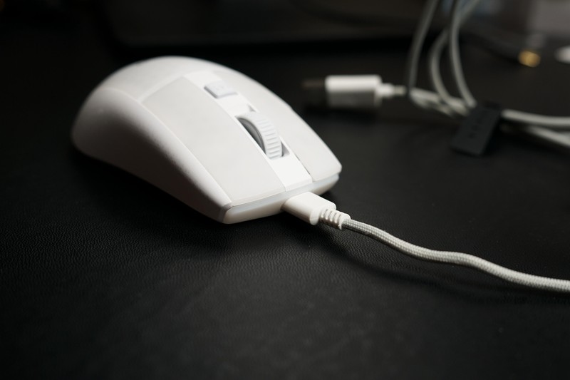 仅重81g的高性能三模鼠，冰豹Burst Pro Air无线鼠标上手体验