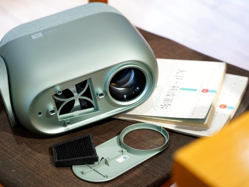 千元智能投影天花板？内置JBL音响的快乐星球O3，有点超乎想象