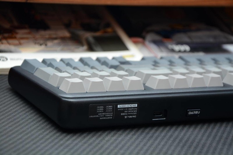 无线三模、侧透渐变、天空轴V3加持，达尔优A98专业版白烟青开箱