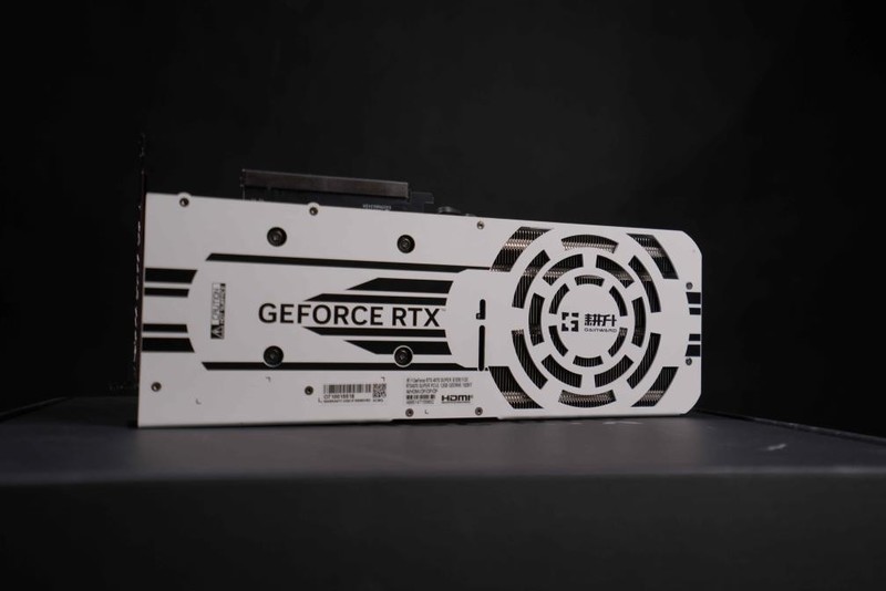 全民AI游戏时代到来！耕升 RTX 4070 SUPER助SDR游戏HDR化