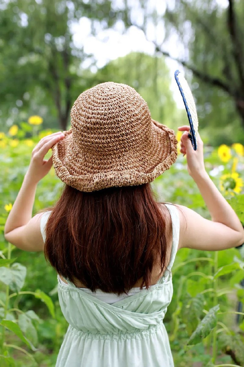 投石问路：随走随拍记录奥森公园里追寻向日葵的背影