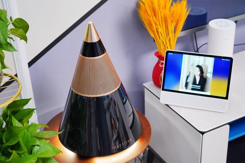 钢琴烤漆工艺？和逸轩一起来看看这个TTT三分频HiFi蓝牙音箱