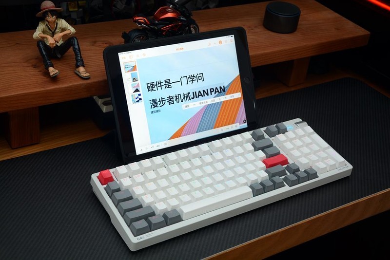 漫步者的外设梦，首款机械键盘G4K发布，三模、热拔插、RGB灯光