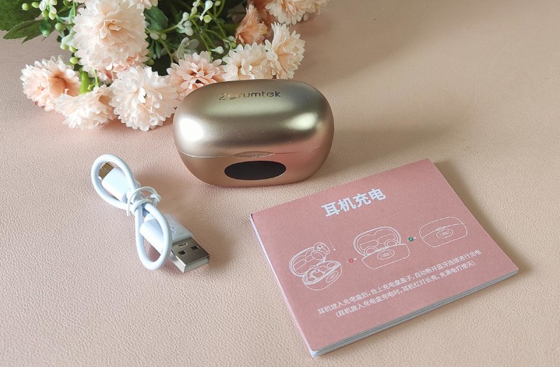 生物振膜技术，音质出色，双飞燕Biosong生物丽声蓝牙耳机