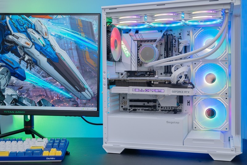 老猫烧须也不怕，个人送保就是好，足不出门体验技嘉个人送保服务