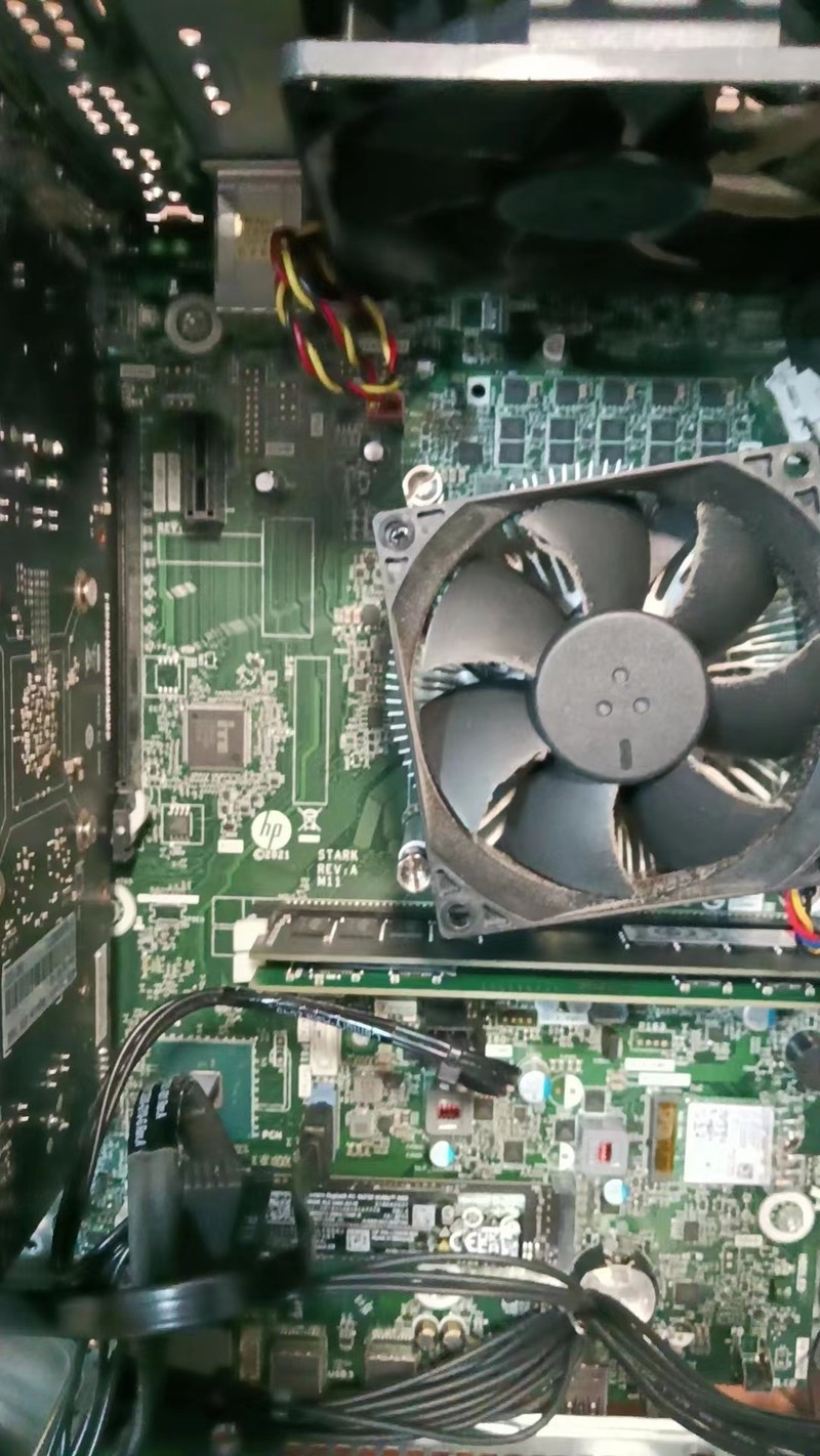 吐槽一下某彩虹的显卡售后服务(带图)