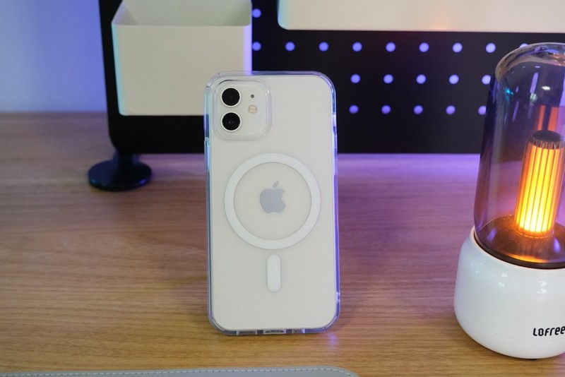 iPhone磁吸充电可不要让它“吃灰”，出门怎么甩都不怕掉