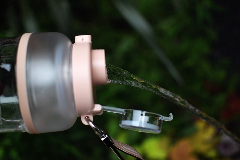 即是吨吨桶也是榨汁机 摩飞便携榨汁桶