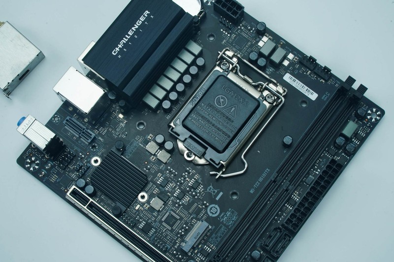 夫人的办公电脑：除了颜值，一切以性价比为主