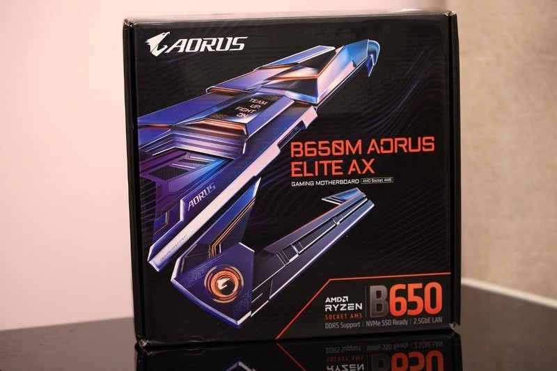 用料十足，小身材大能量，技嘉小雕B650M AX评测体验