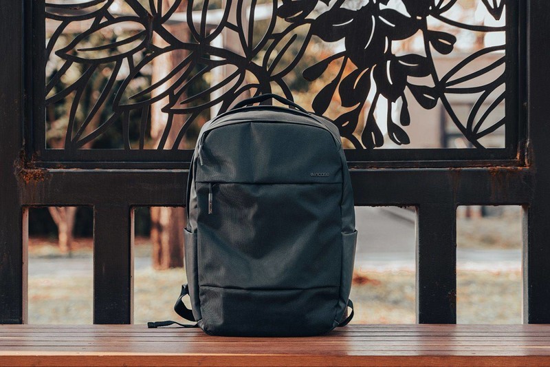 贵有贵的道理，INCASE City系列双肩包是真能装，结实耐造又轻便