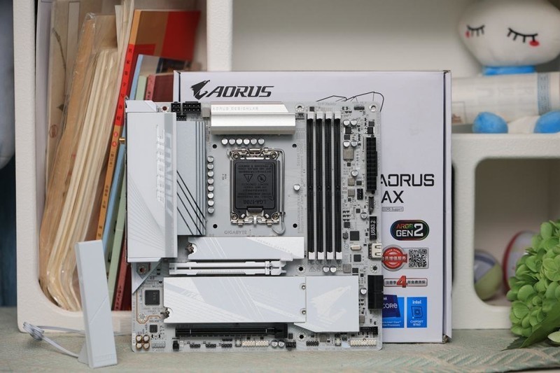 时尚大气，纯白色的技嘉B760M冰雕AORUS ELITE X AX装机实测