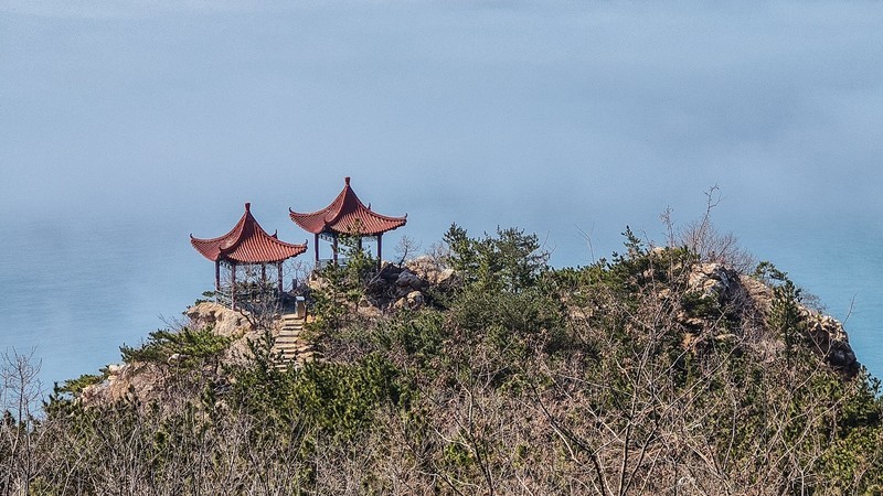 大 连 的 海 ------ 燕 窝 岭